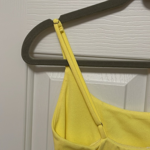 Lucy in the Sky Capri Ruffle Tie Mini Dress in Yellow - Picture 9 of 13